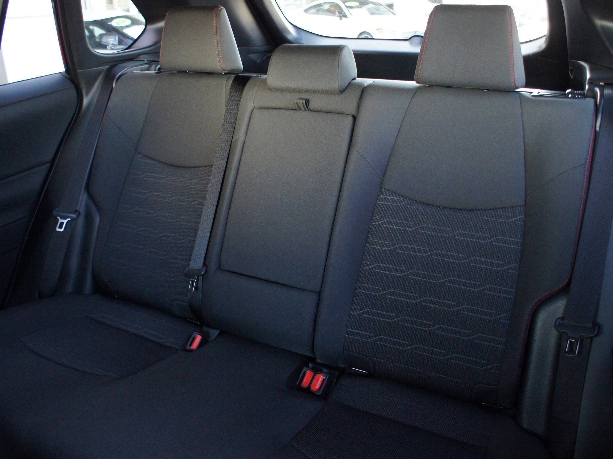 Used 2025 Toyota RAV4 SE image 18