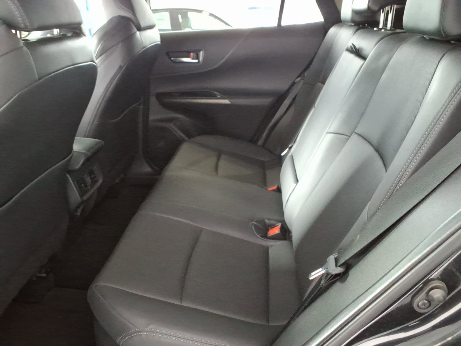 Used 2021 Toyota Venza XLE w/ Softex Package image 13