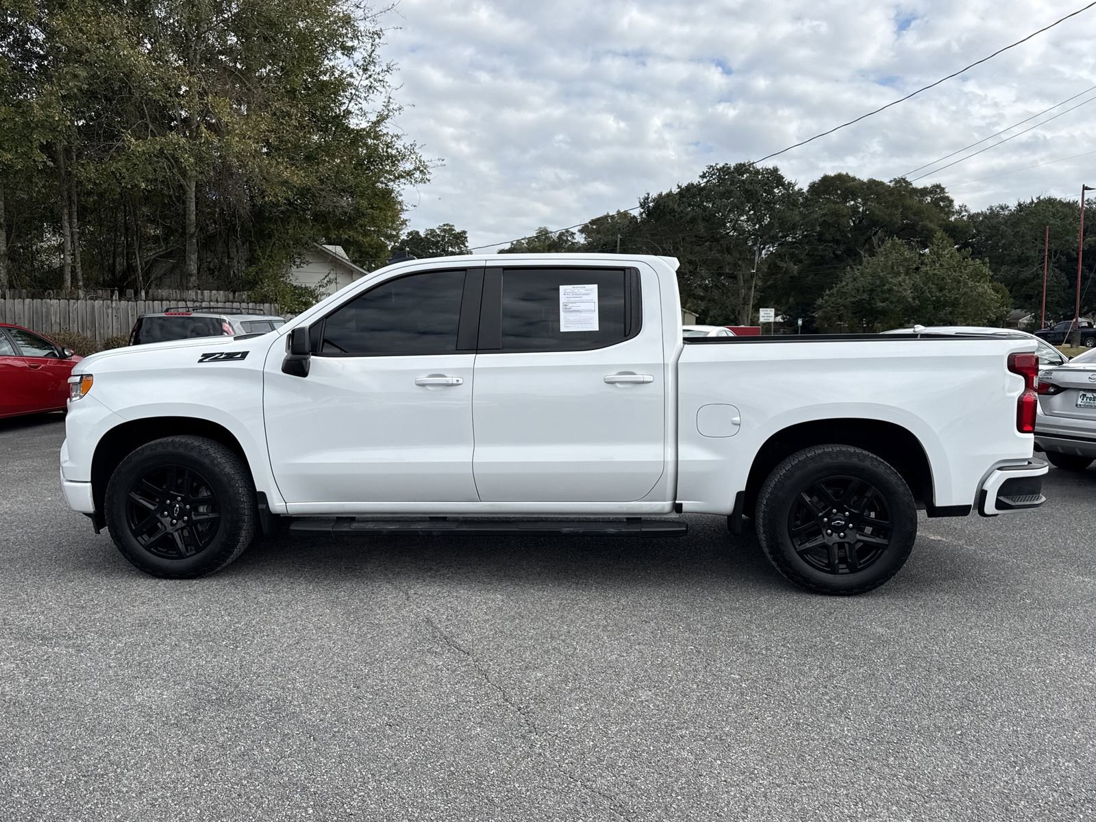 Used 2024 Chevrolet Silverado 1500 RST image 2