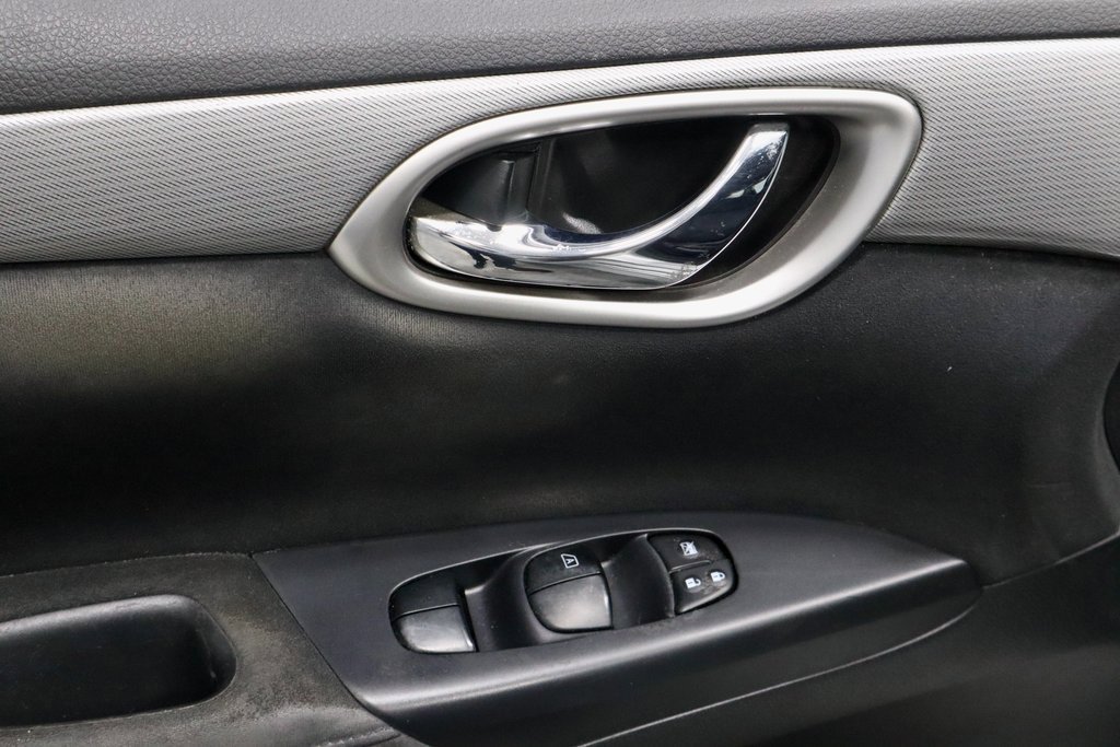Used 2014 Nissan Sentra SR image 22