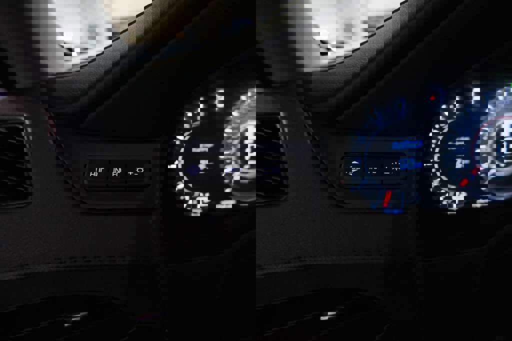 Used 2017 Cadillac Escalade ESV Premium Luxury image 40