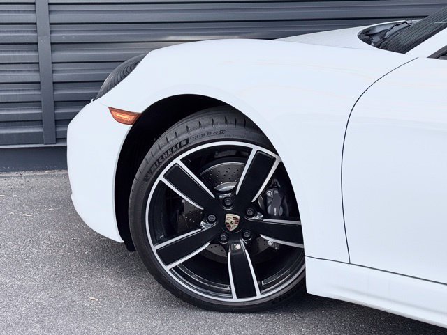 Used 2024 Porsche 718 Boxster RWD image 12