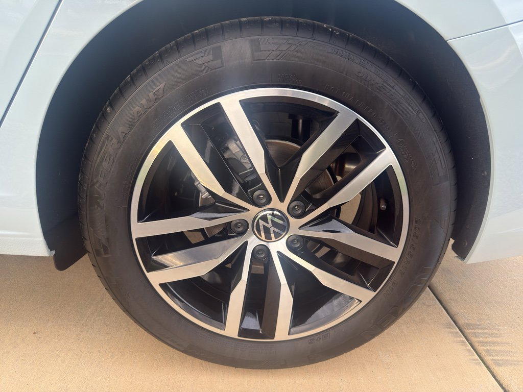 New 2026 Volkswagen Jetta SE image 16