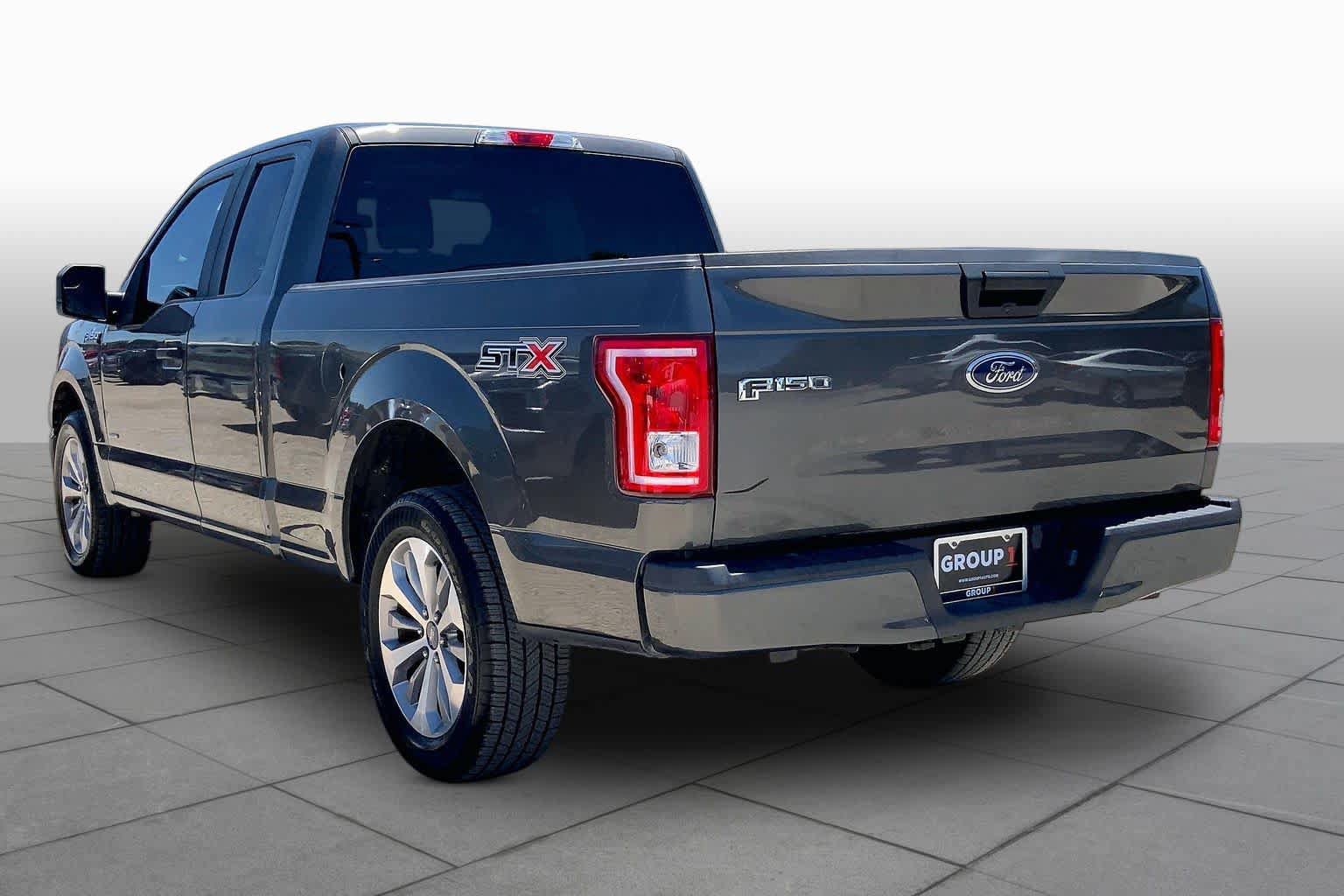Used 2017 Ford F150 XL w/ Equipment Group 101A Mid RWD image 11