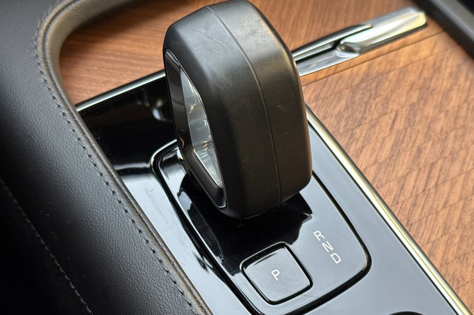 Used 2023 Volvo XC90 T8 Plus w/ Protection Package Premier image 23