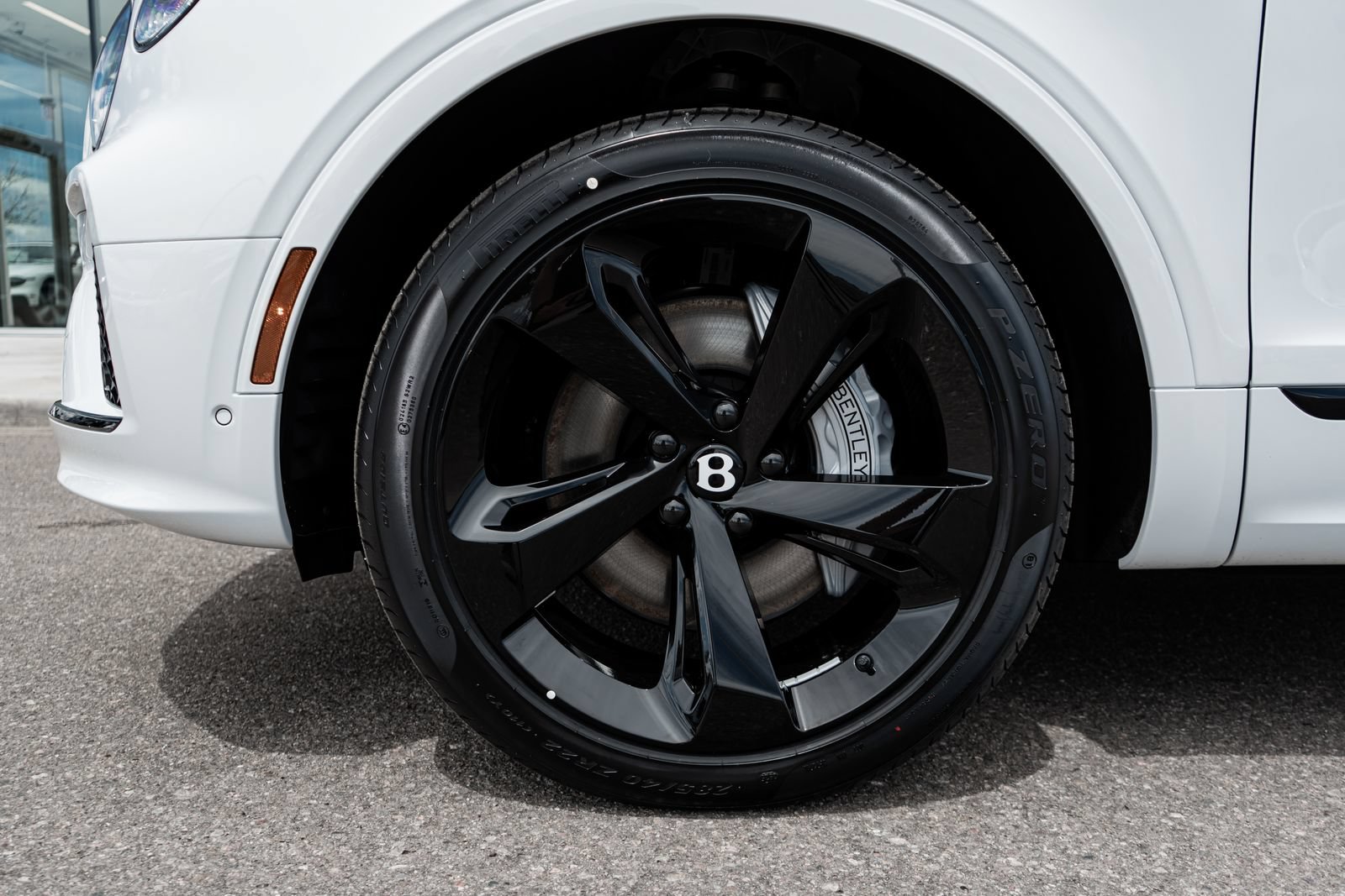 New 2026 Bentley Bentayga AWD/4WD image 6