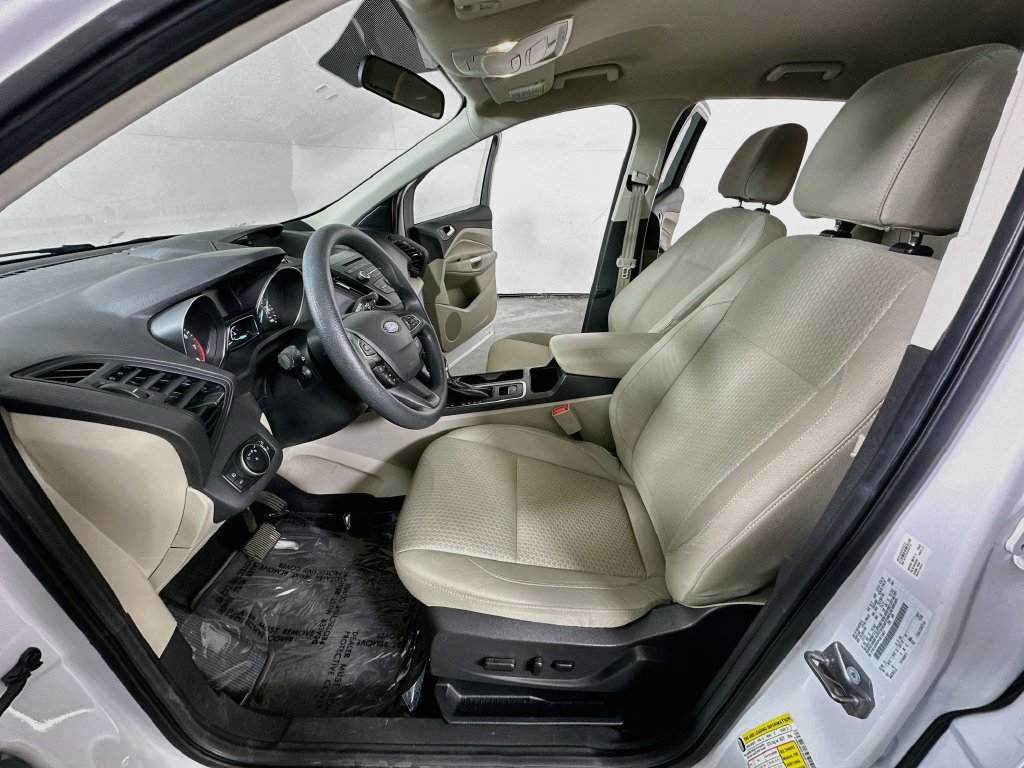 Used 2017 Ford Escape SE FWD image 17