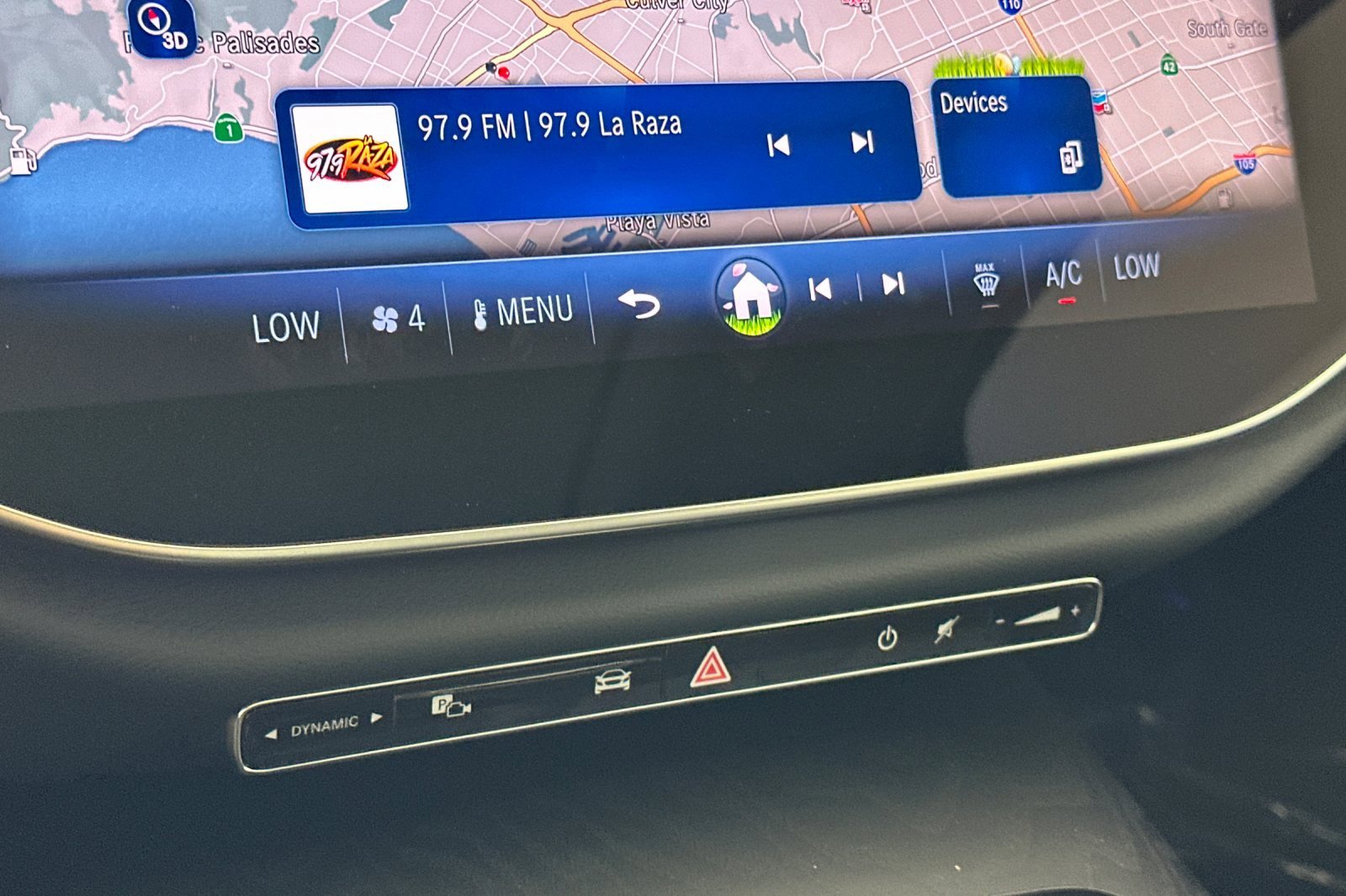 Used 2025 Mercedes-Benz E 350 Sedan image 19