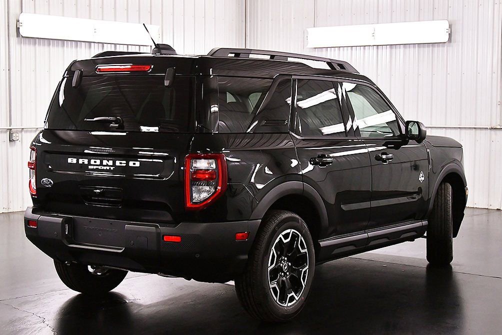 New 2025 Ford Bronco Sport Outer Banks w/ Outer Banks Tech Package+ image 7