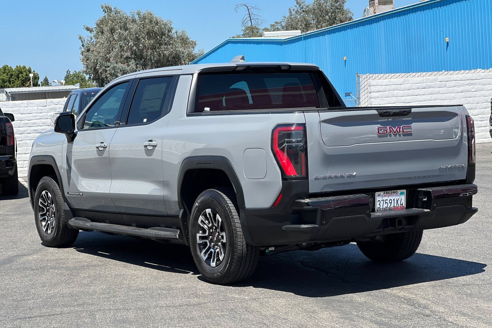 Used 2026 GMC Sierra EV Elevation AWD/4WD image 7