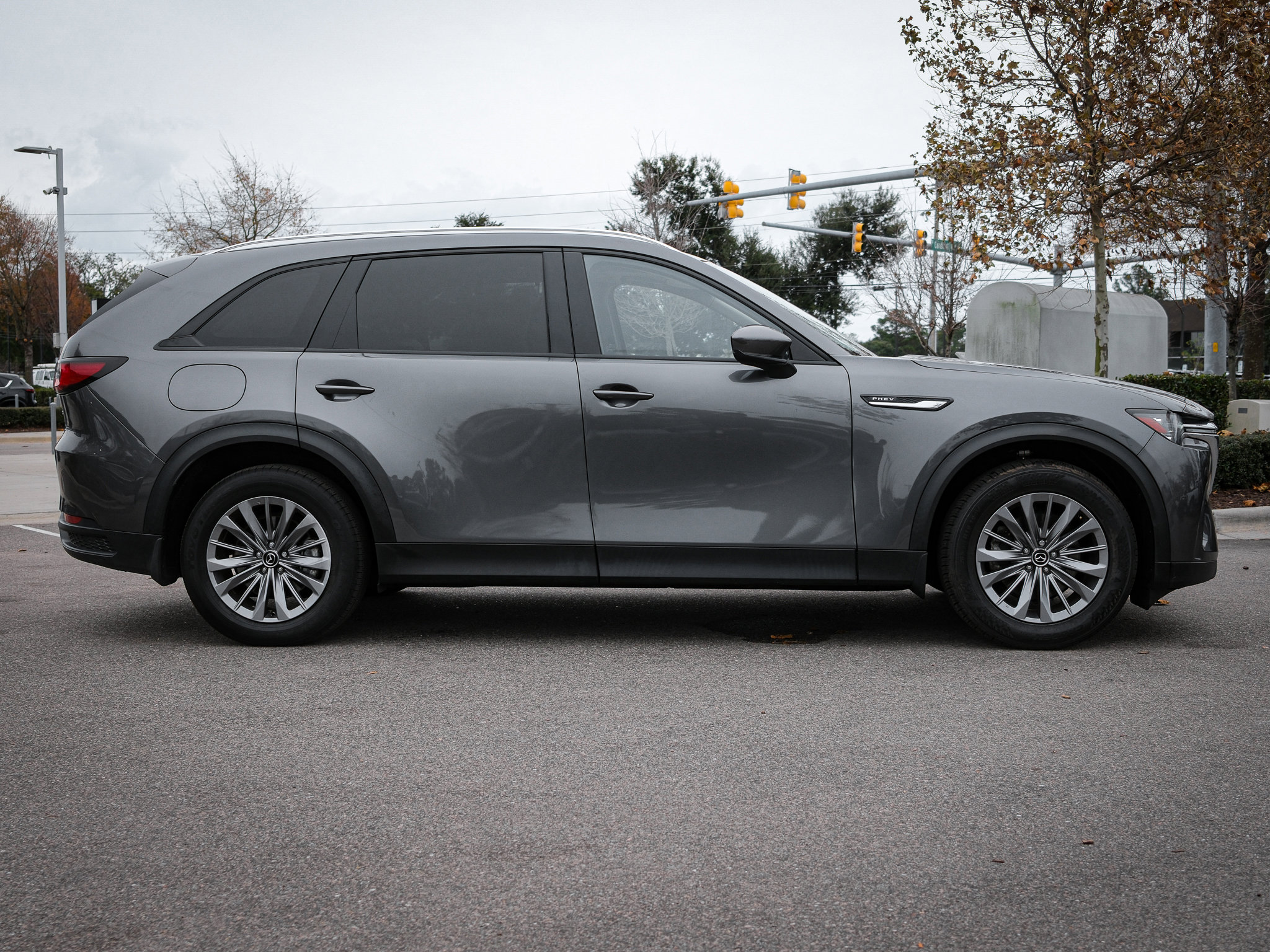 Certified 2024 MAZDA CX-90 Plug-In Hybrid w/ Preferred image 11