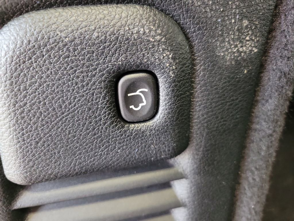 Used 2023 Dodge Durango GT image 17