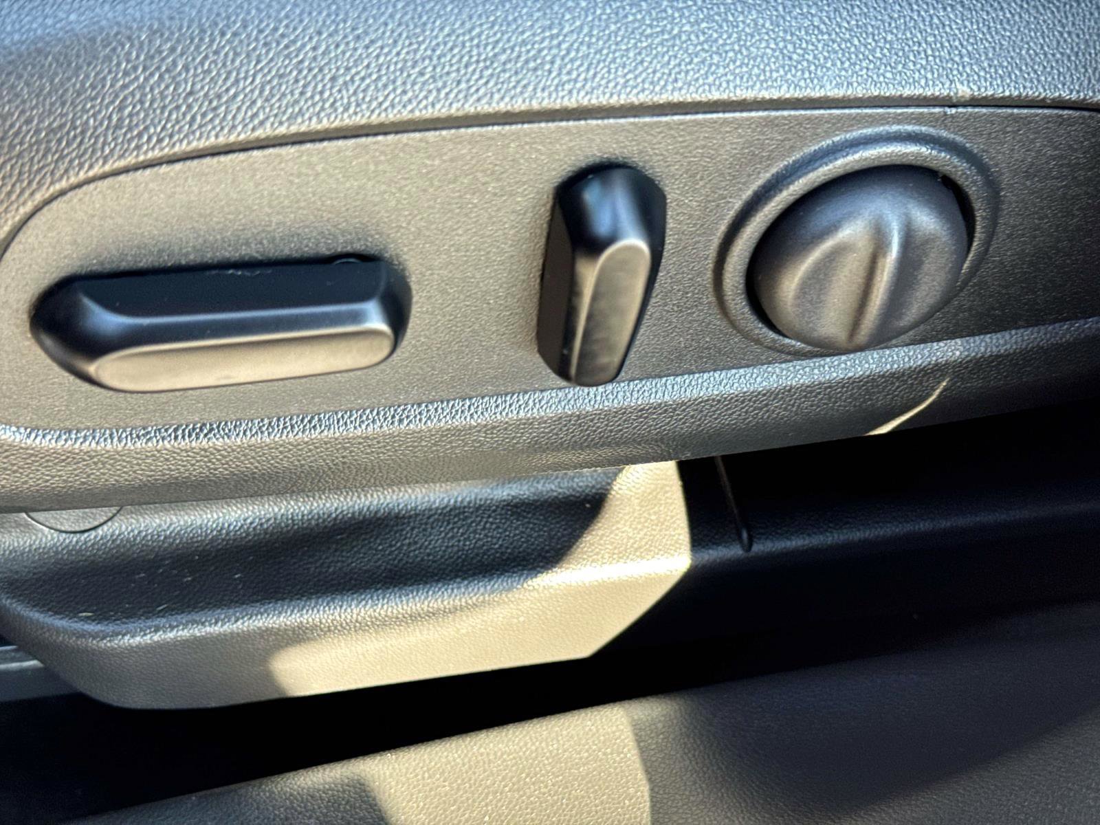 Certified 2023 Chevrolet TrailBlazer RS w/ Sun and Liftgate Package image 15