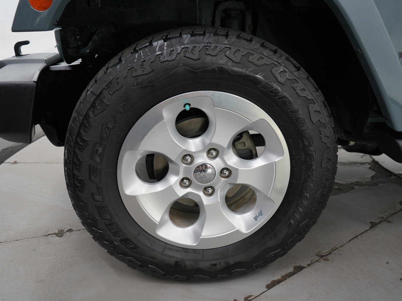 Used 2014 Jeep Wrangler Unlimited Sahara w/ Connectivity Group image 28