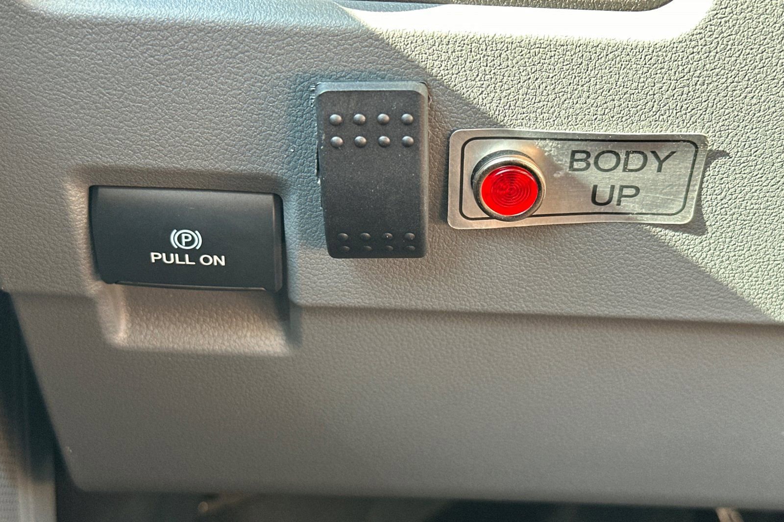 New 2025 Ford F550 2WD Regular Cab Super Duty image 19