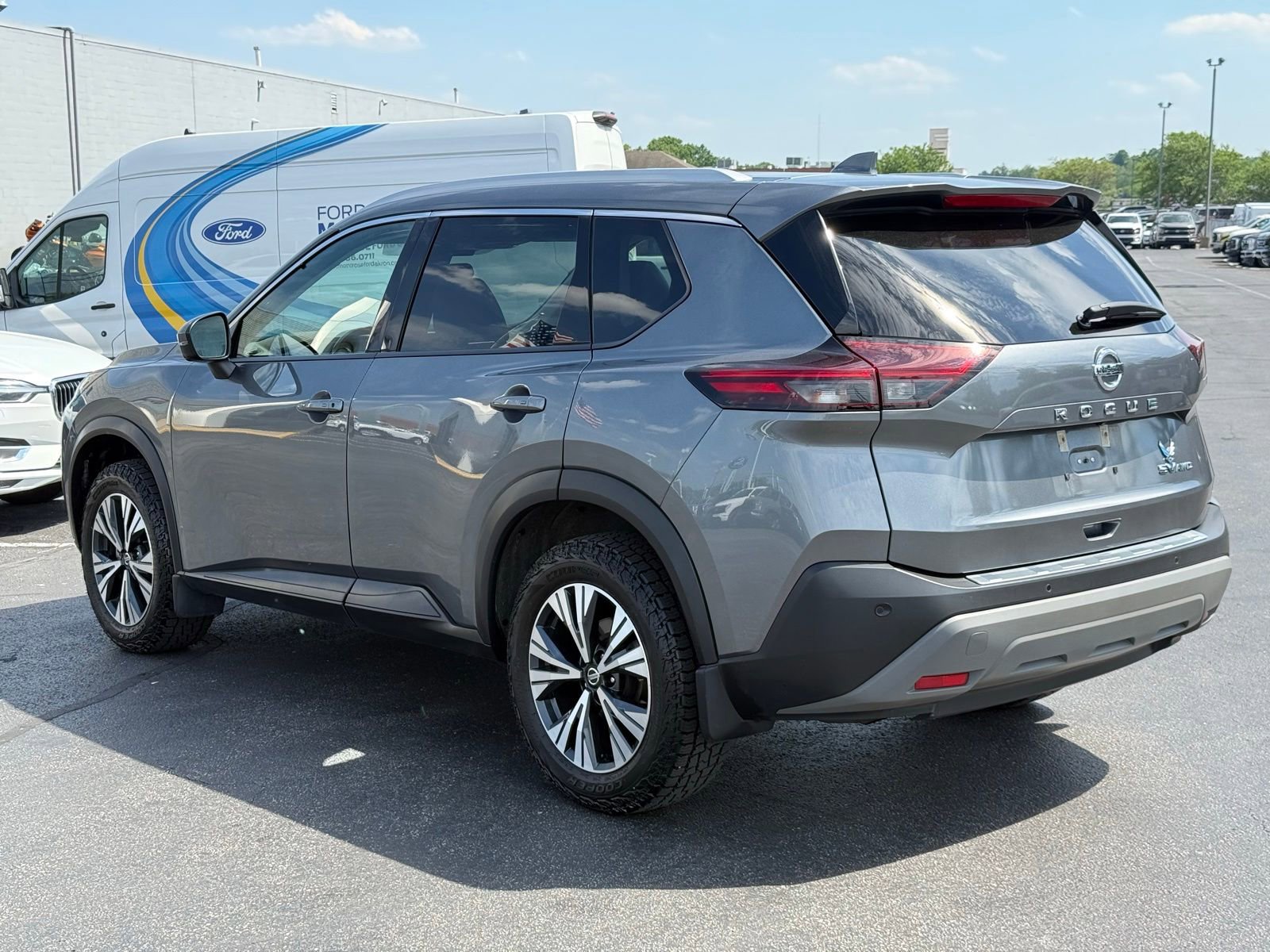 Used 2021 Nissan Rogue SV w/ Premium Package AWD/4WD image 6