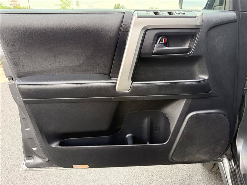 Used 2013 Toyota 4Runner Limited AWD/4WD image 25