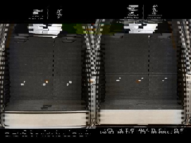 Used 2020 Cadillac Escalade Premium Luxury RWD image 26