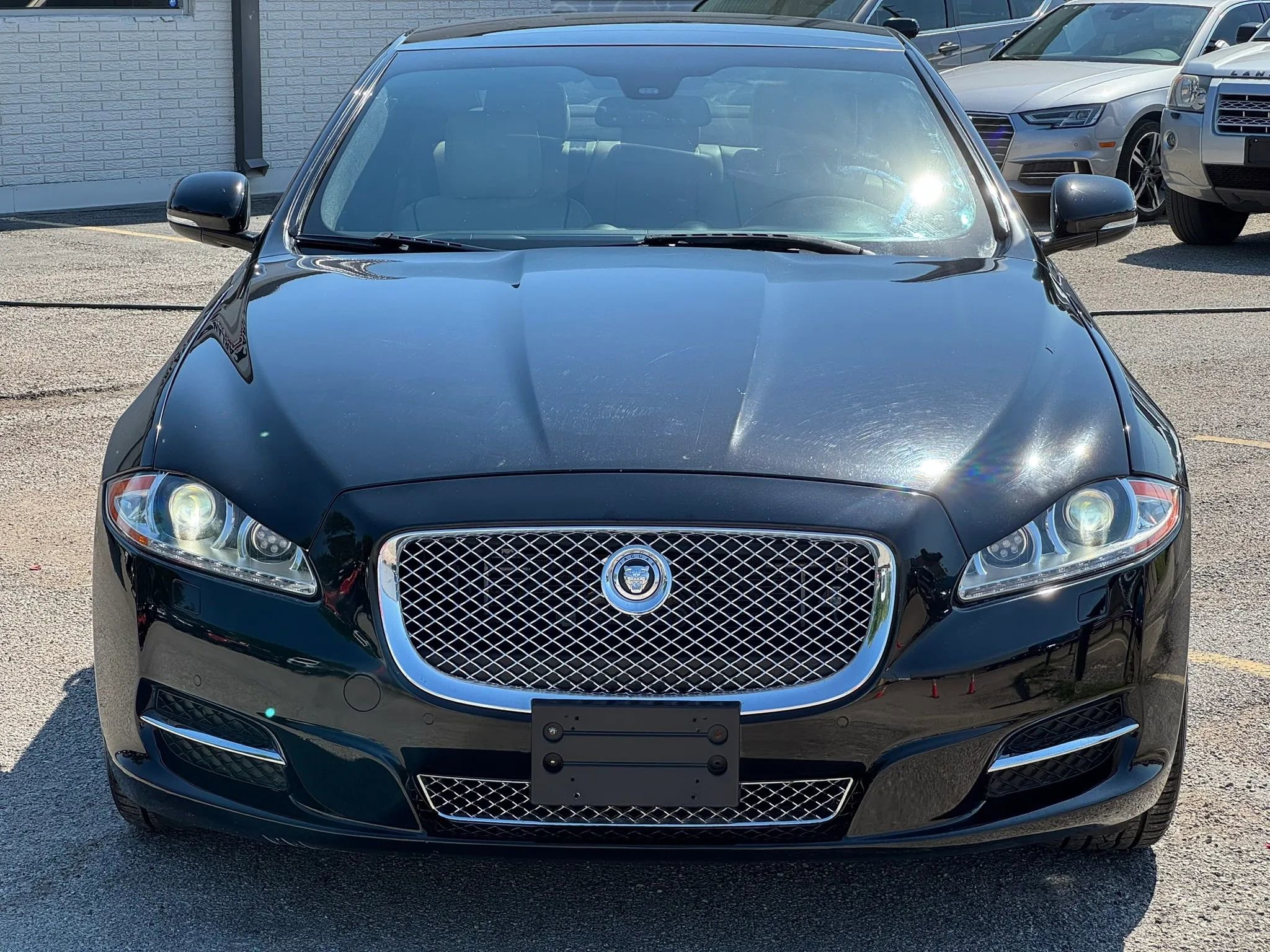 Used 2013 Jaguar XJ RWD image 10