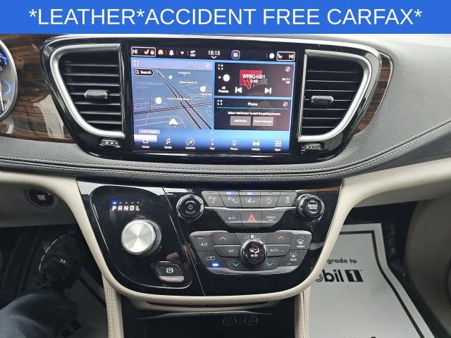 Used 2022 Chrysler Pacifica Limited image 40