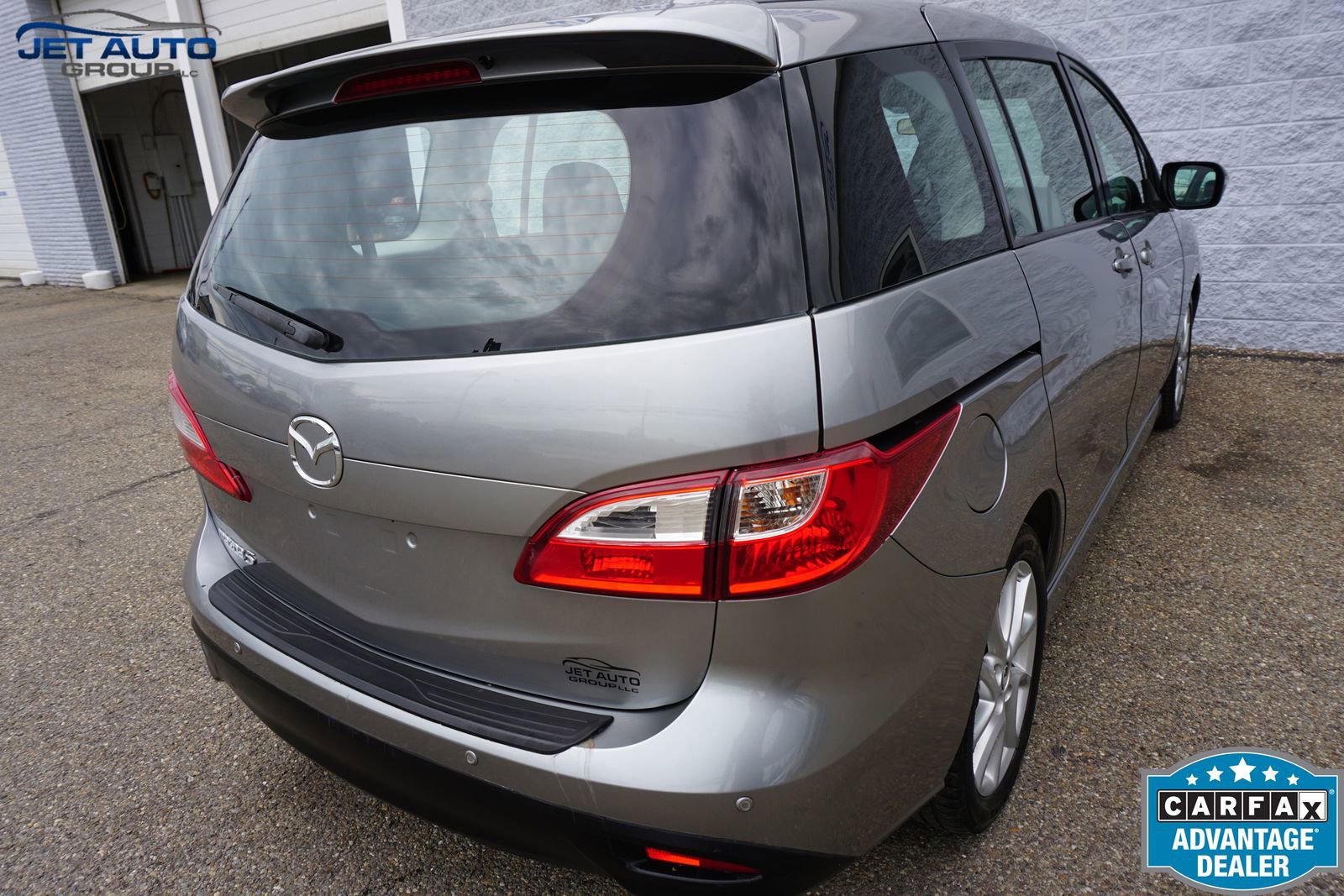 Used 2013 MAZDA MAZDA5 Touring FWD image 11