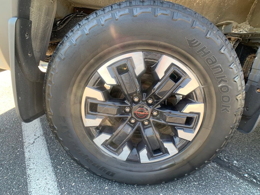Used 2023 Nissan Frontier PRO-4X w/ Pro Convenience Package AWD/4WD image 33