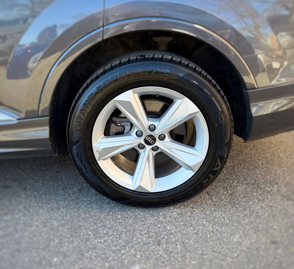 Used 2022 Audi Q7 2.0T Premium image 16