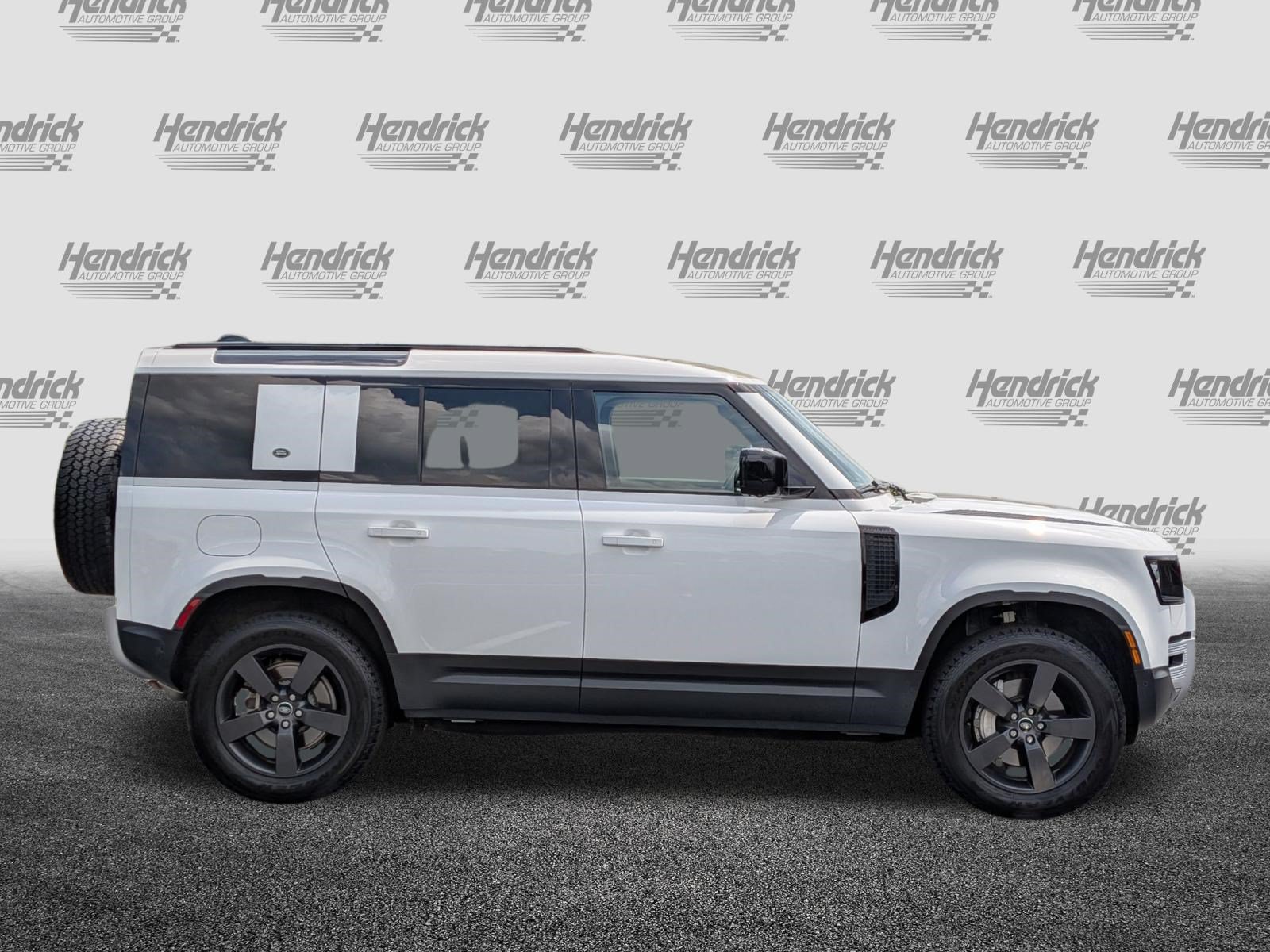 Used 2024 Land Rover Defender 110 S AWD/4WD image 11