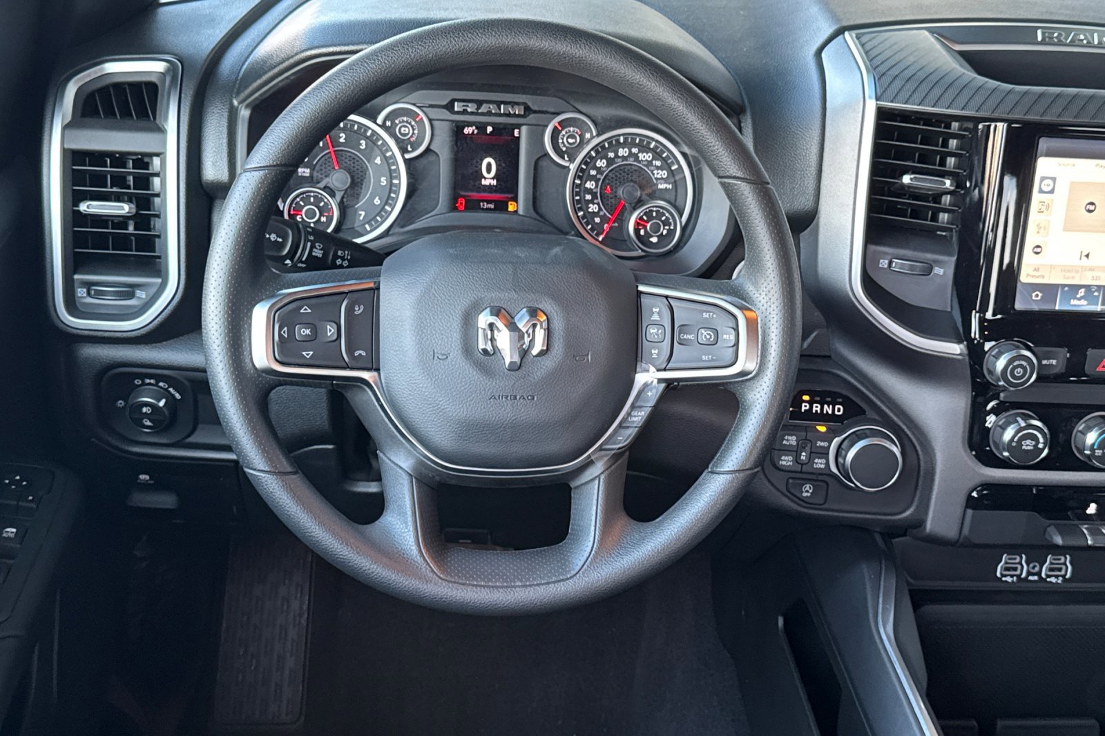 New 2025 RAM 1500 4WD 4D Crew Cab Big Horn/Lone image 13