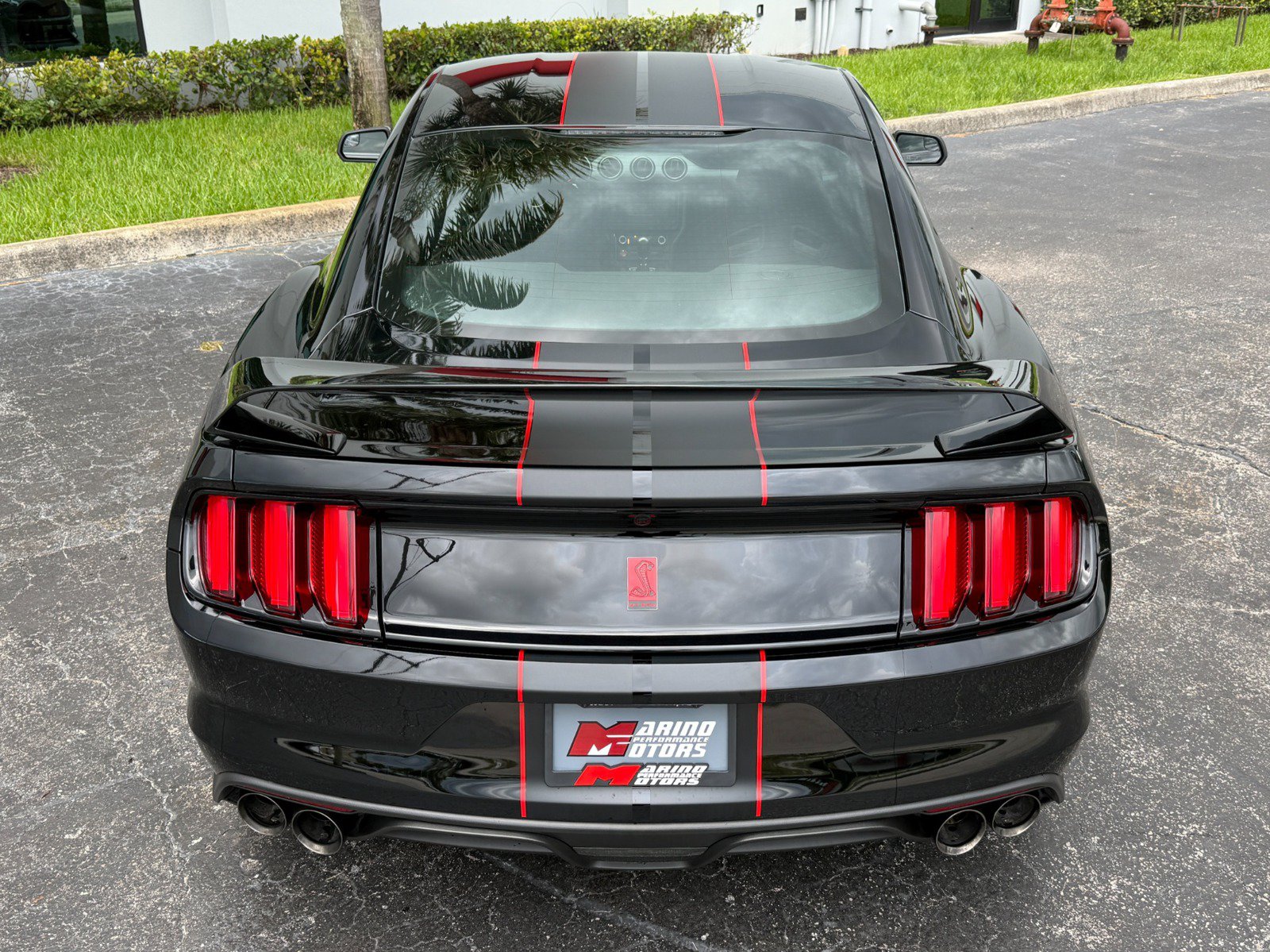 Used 2017 Ford Mustang Shelby GT350R w/ GT350R Equipment Group 920A RWD image 22