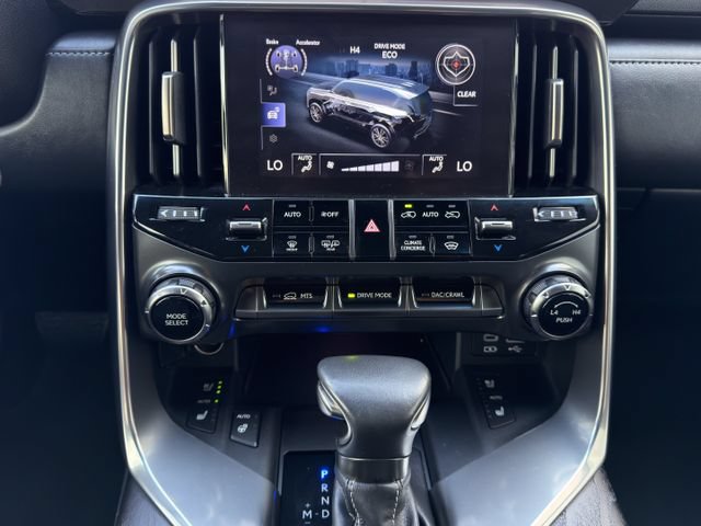 Used 2023 Lexus LX 600 4WD w/ Appearance Package image 21