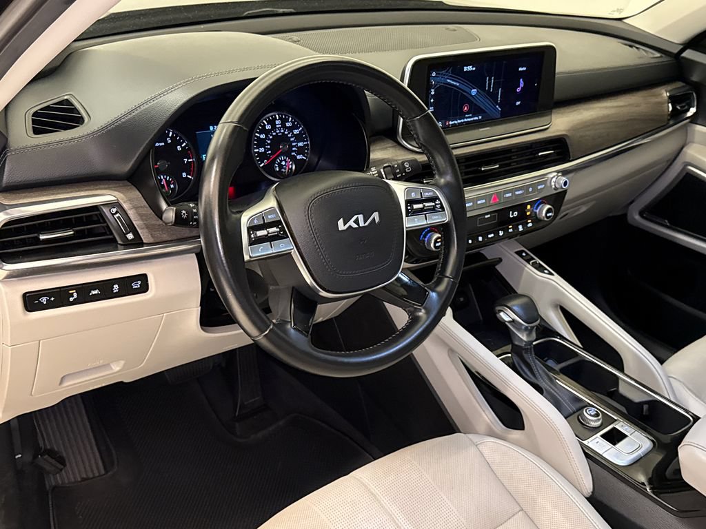 Used 2022 Kia Telluride EX w/ EX Premium Package FWD image 20