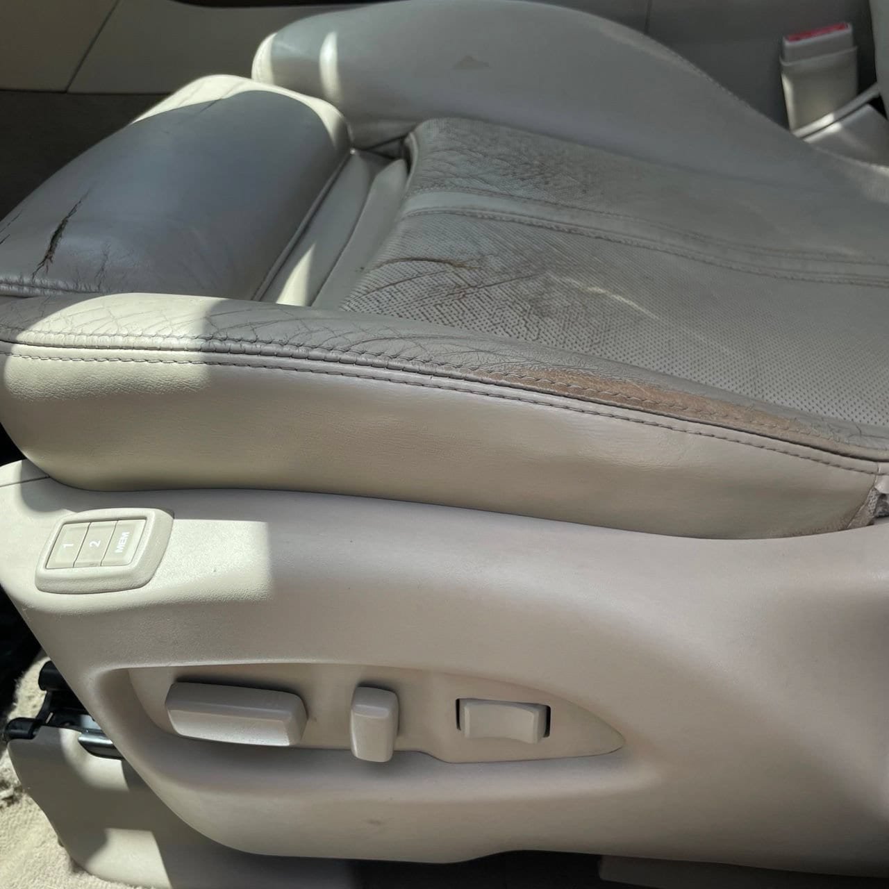 Used 2016 Cadillac SRX Luxury FWD image 23