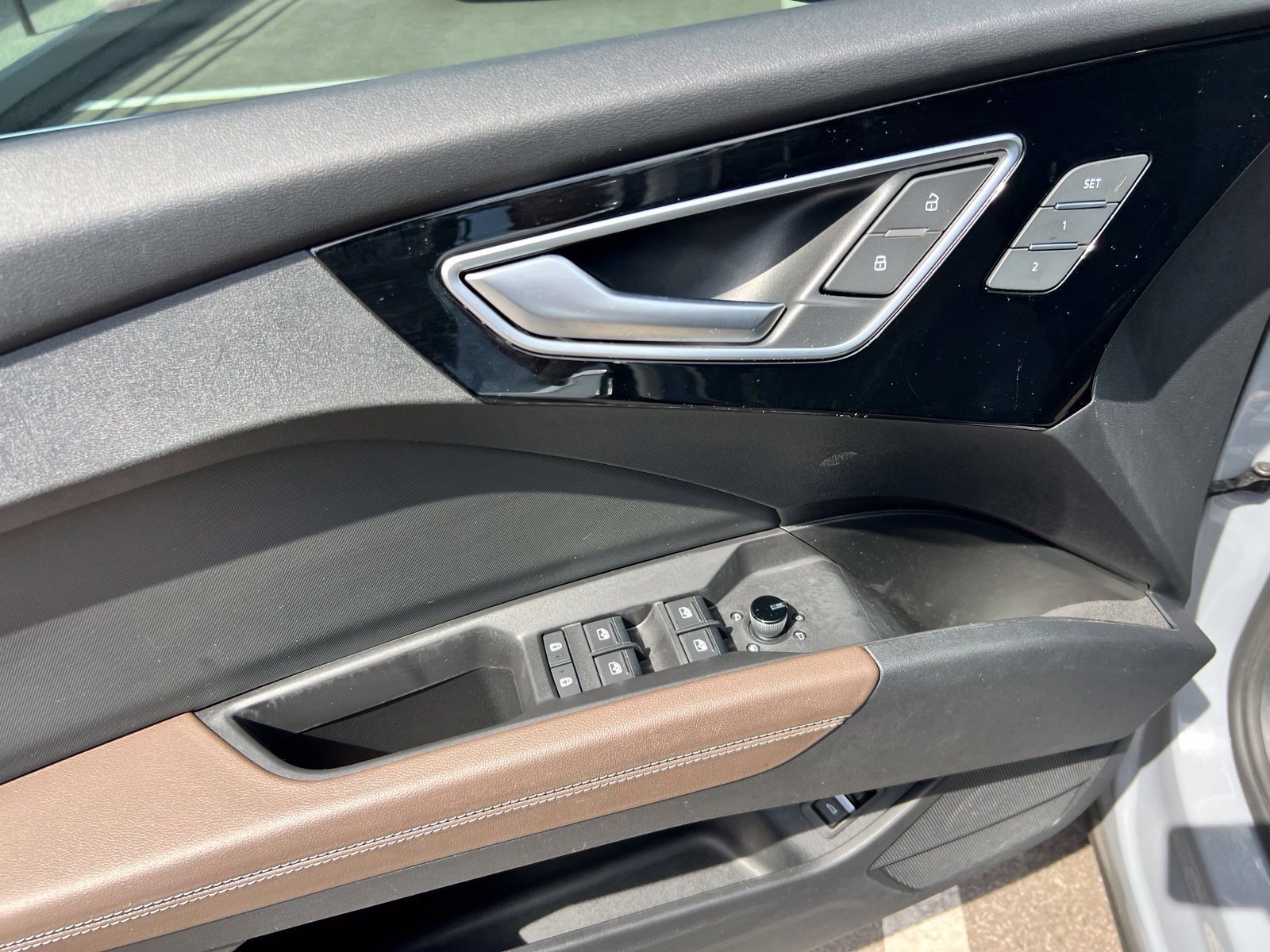 Used 2024 Audi Q4 e-tron Premium Plus RWD image 31