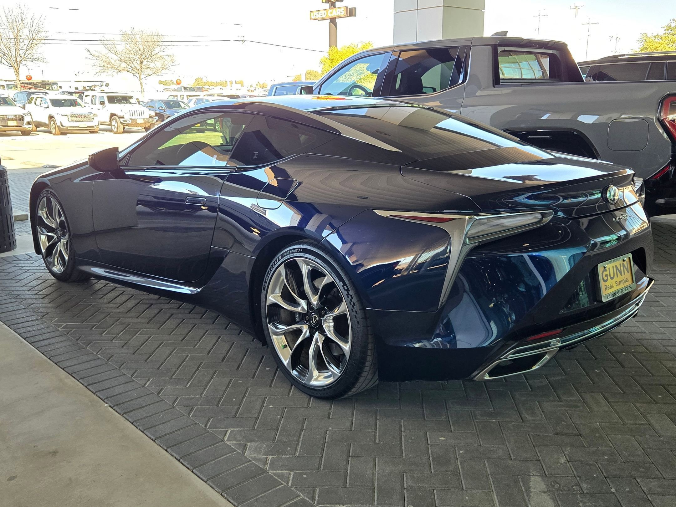 Used 2018 Lexus LC 500 Coupe w/ Touring Package image 4
