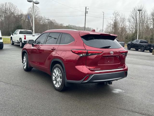 Used 2020 Toyota Highlander Limited image 10