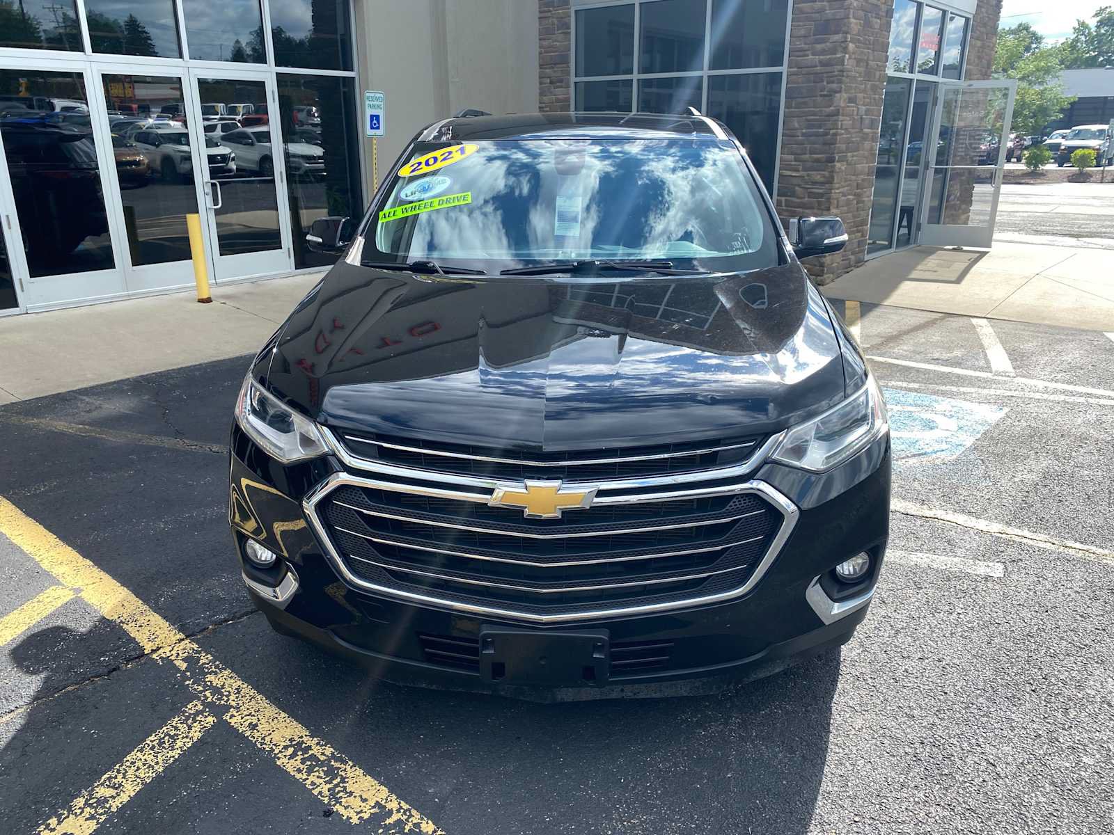 Used 2021 Chevrolet Traverse LT AWD/4WD image 13