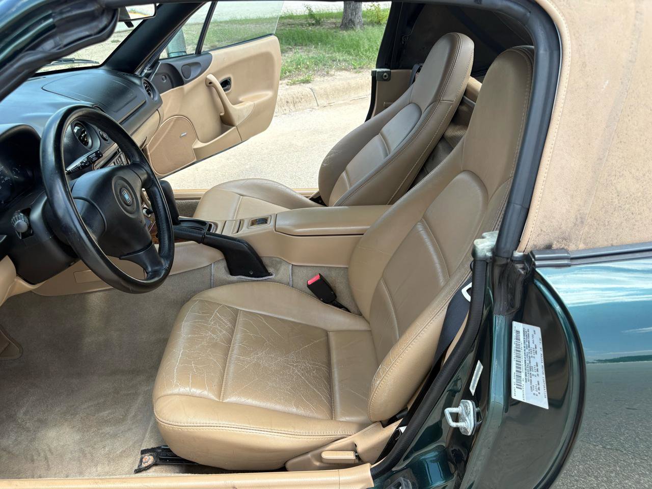 Used 1999 MAZDA MX-5 Miata RWD image 21