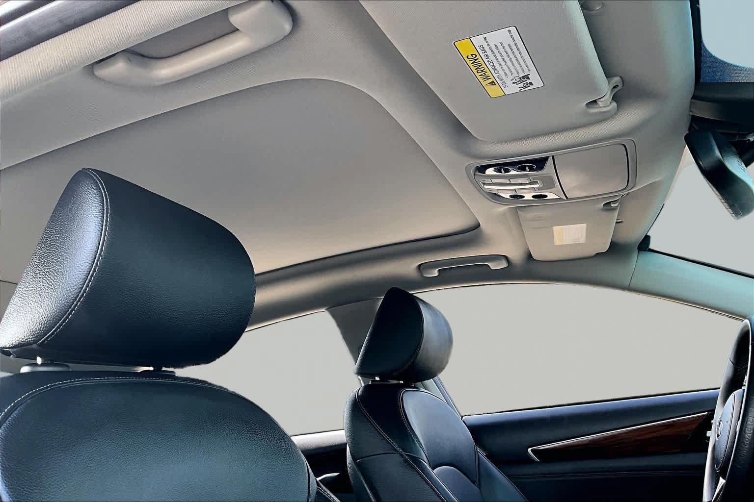 Used 2019 Kia Cadenza Technology FWD image 14