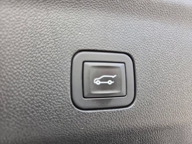 Used 2024 Chevrolet Tahoe RST w/ Luxury Package AWD/4WD image 19