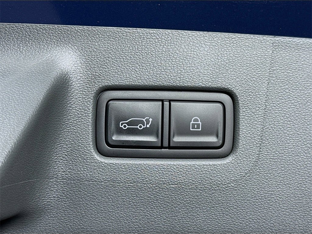 Used 2025 Hyundai Santa Fe SEL w/ Tow & Go Package image 27