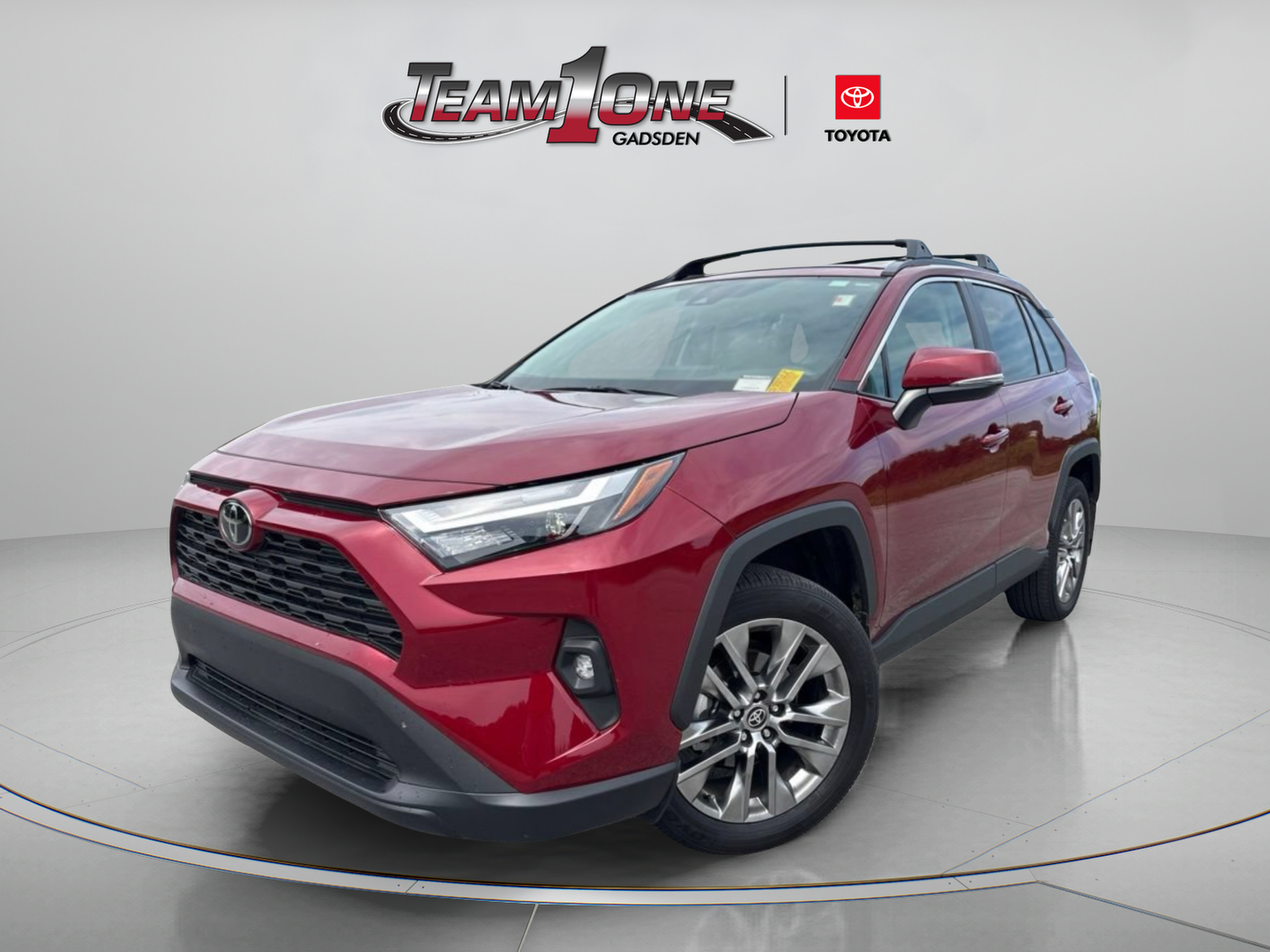 Used 2024 Toyota RAV4 XLE Premium FWD image 4