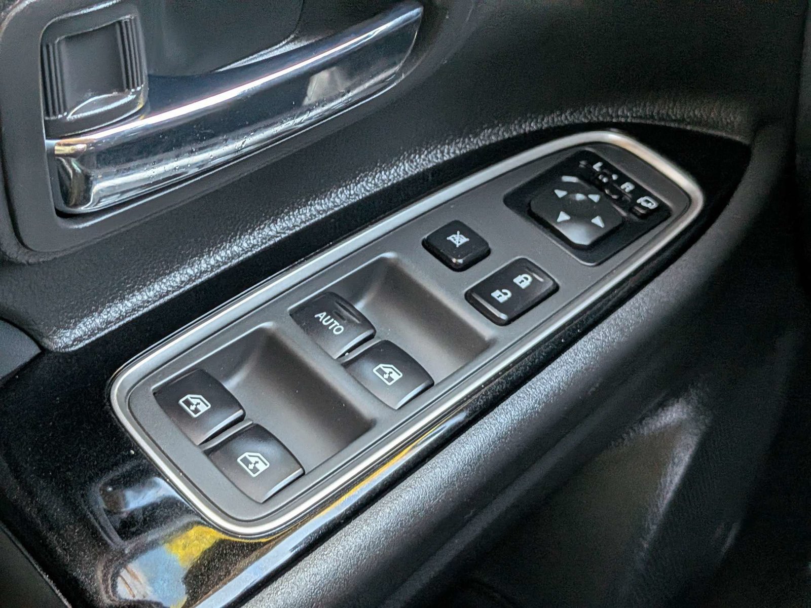 Used 2018 Mitsubishi Outlander GT AWD/4WD image 27