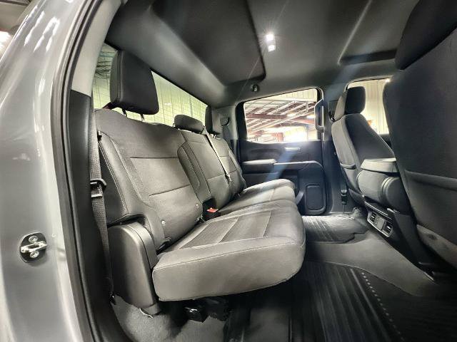 Used 2024 Chevrolet Silverado 1500 Custom w/ Turbomax Blackout Package AWD/4WD image 22