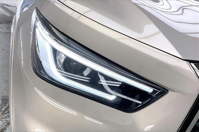 Used 2021 INFINITI QX80 Premium Select w/ All-Season Package image 27