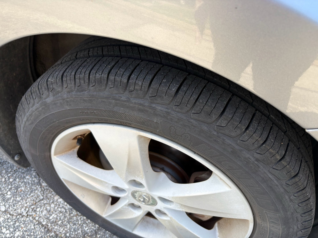 Used 2013 Hyundai Elantra GLS w/ Preferred Pkg image 10