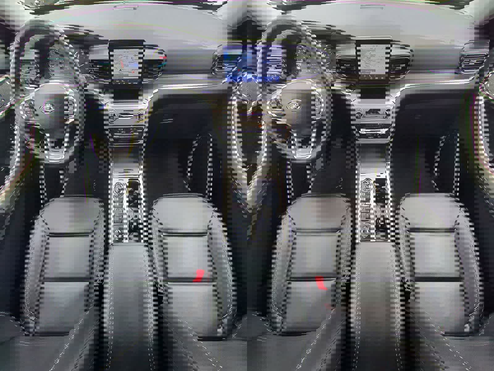 Used 2024 Ford Explorer XLT w/ Equipment Group 202A AWD/4WD image 15