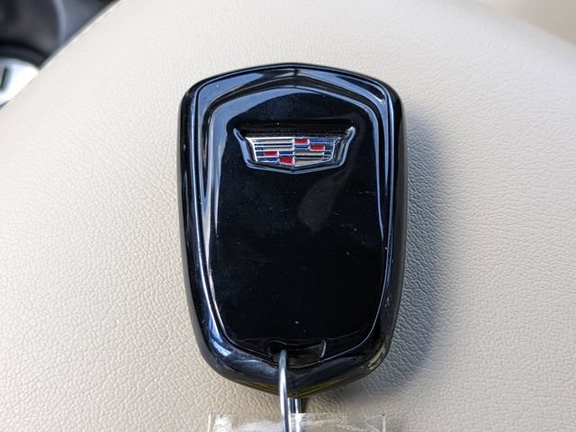 Used 2018 Cadillac XT5 Premium Luxury FWD image 32
