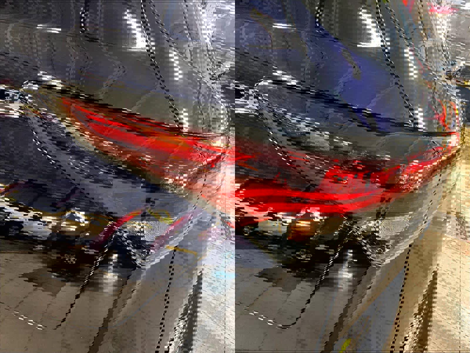 Used 2024 Toyota Highlander XLE image 35