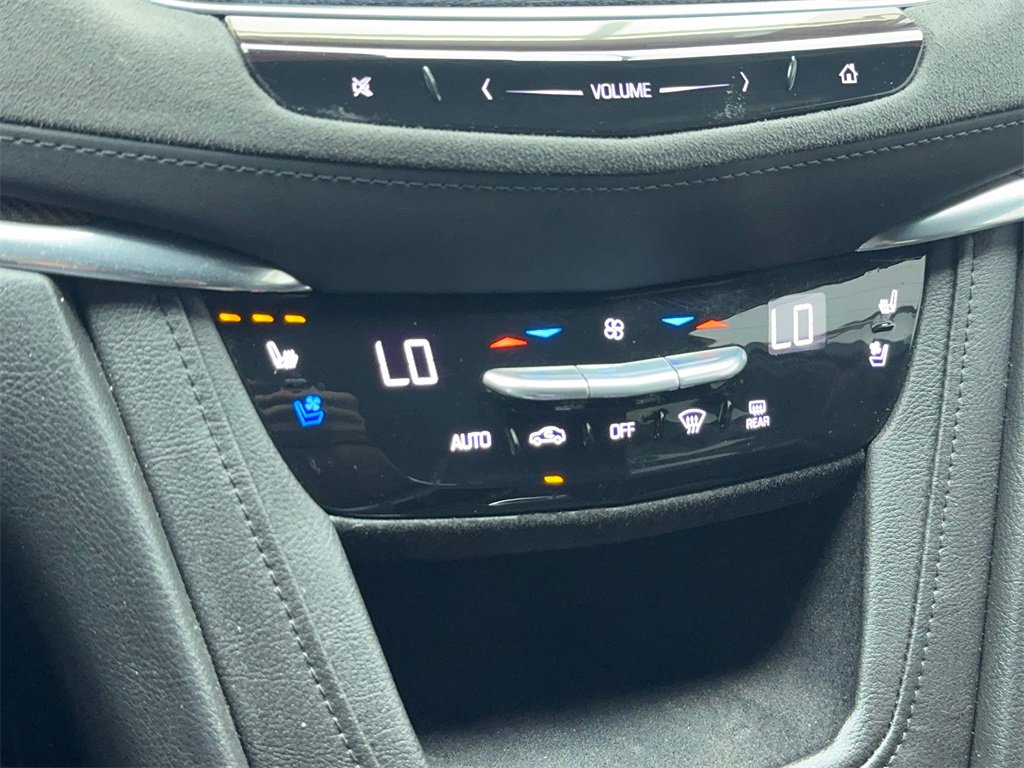 Used 2017 Cadillac XT5 Platinum image 27